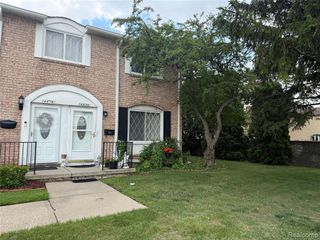 14804 El Dorado Terrace 22, Warren, MI 48088