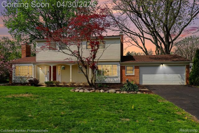 30184 Fiddlers Green, Farmington Hills, MI 48334