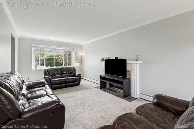 30184 Fiddlers Green, Farmington Hills, MI 48334