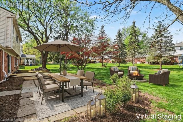 30184 Fiddlers Green, Farmington Hills, MI 48334