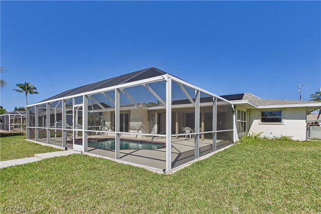 2306 SE 15th TER, Cape Coral, FL 33990