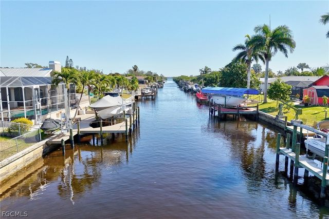 2306 SE 15th TER, Cape Coral, FL 33990