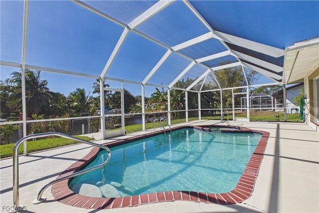 2306 SE 15th TER, Cape Coral, FL 33990