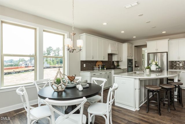 1047 Diamond Dove Lane, Apex, NC 27502