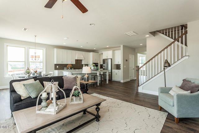 1047 Diamond Dove Lane, Apex, NC 27502