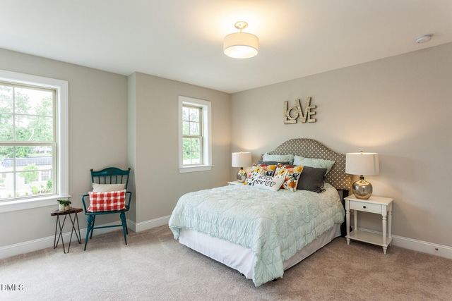1047 Diamond Dove Lane, Apex, NC 27502