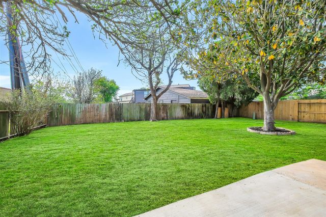 8622 Humphreys Drive, Houston, TX 77083