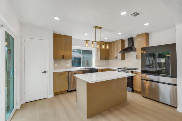 8622 Humphreys Drive, Houston, TX 77083