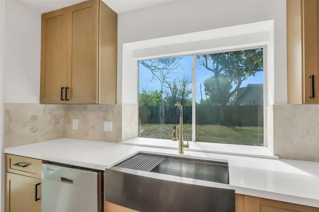 8622 Humphreys Drive, Houston, TX 77083