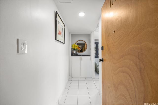 419 Atkinson Drive 1401, Honolulu, HI 96814