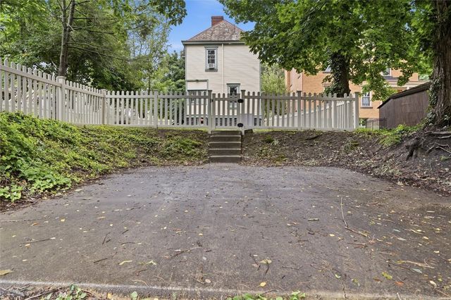 56 S Harrison Avenue, Bellevue, PA 15202