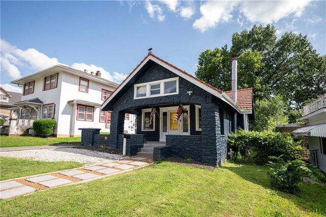 1105 Laurel Avenue, Kansas City, KS 66104