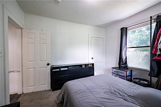 1105 Laurel Avenue, Kansas City, KS 66104