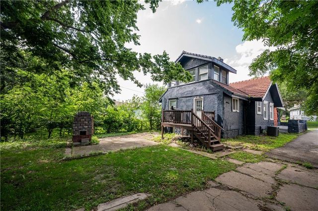 1105 Laurel Avenue, Kansas City, KS 66104