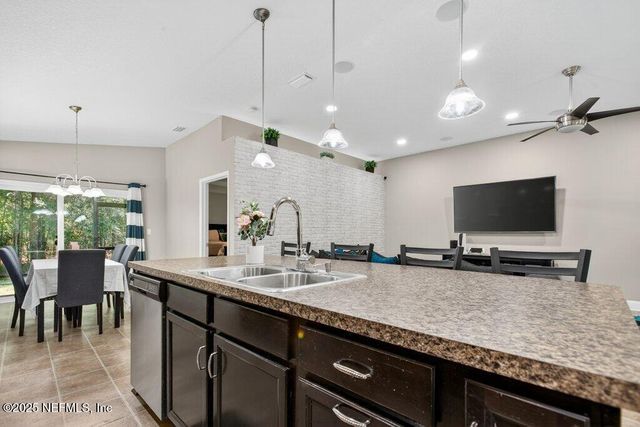 2019 PATRIOT RIDGE Road, Jacksonville, FL 32221