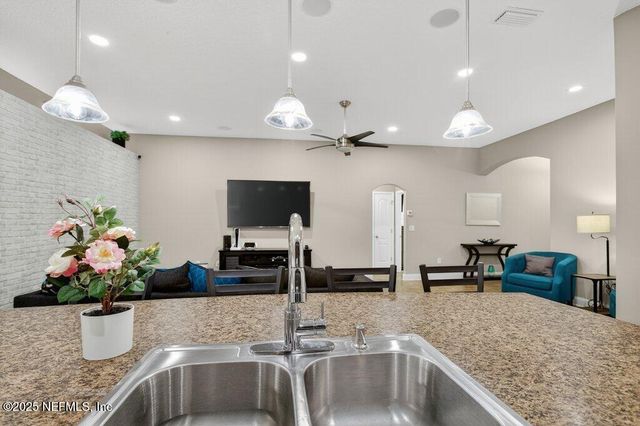 2019 PATRIOT RIDGE Road, Jacksonville, FL 32221