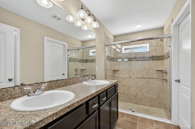 2019 PATRIOT RIDGE Road, Jacksonville, FL 32221