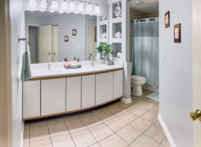 1353 Coldspring Road 0, Carol Stream, IL 60188