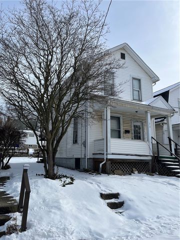 713 Monroe Street, New Castle, PA 16101