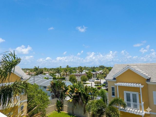 2332 Vintage Drive, Lighthouse Point, FL 33064