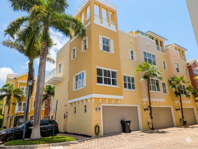 2332 Vintage Drive, Lighthouse Point, FL 33064