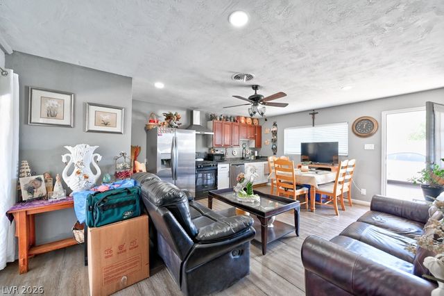 706 Lacy Lane, Las Vegas, NV 89107