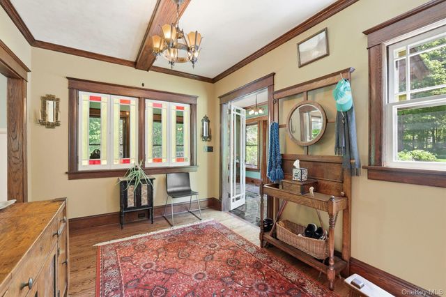 8 Elmer Galloway Road, Katonah, NY 10536