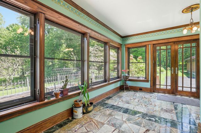 8 Elmer Galloway Road, Katonah, NY 10536
