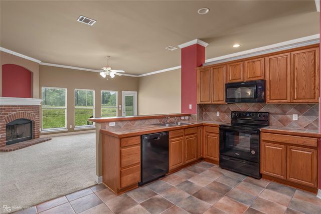2110 Sweet Bay Circle, Bossier City, LA 71111