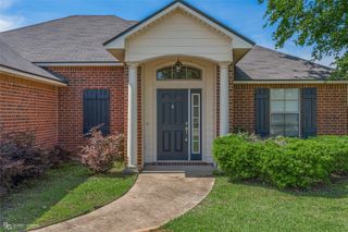 2110 Sweet Bay Circle, Bossier City, LA 71111