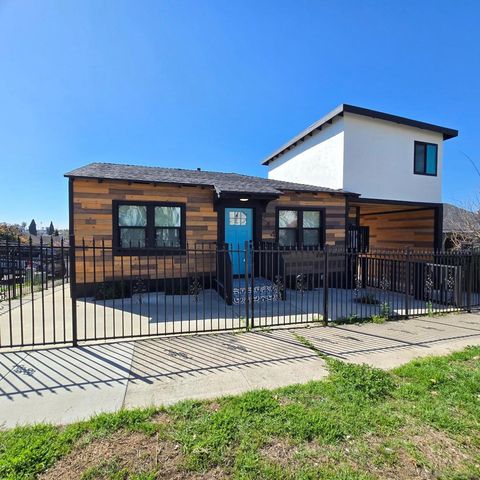 244 26Th St, San Diego, CA 92102