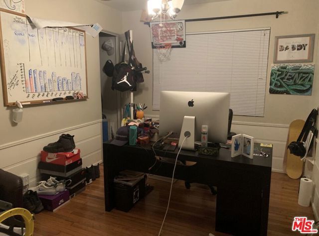 5037 Parkglen Avenue, Los Angeles, CA 90043