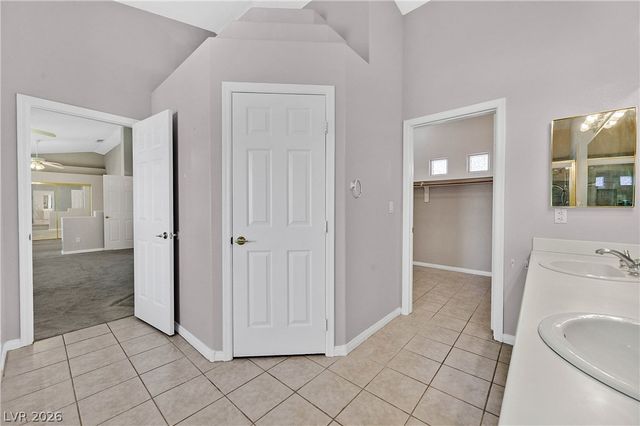 8828 La Manga Avenue, Las Vegas, NV 89147