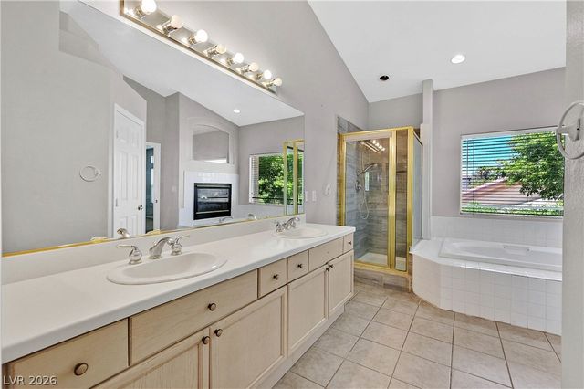 8828 La Manga Avenue, Las Vegas, NV 89147
