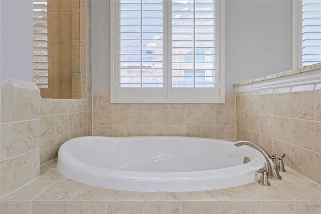 5919 Solara Ledge Lane, Sugar Land, TX 77479