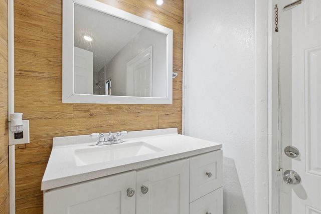 2841 NW 14th Street, Fort Lauderdale, FL 33311