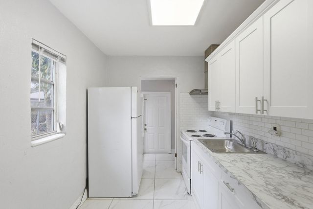 2841 NW 14th Street, Fort Lauderdale, FL 33311