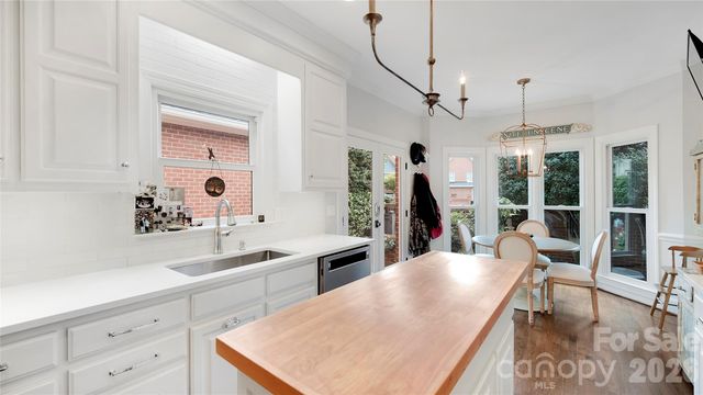 3524 Kylemore Court, Charlotte, NC 28210