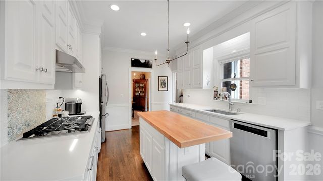 3524 Kylemore Court, Charlotte, NC 28210