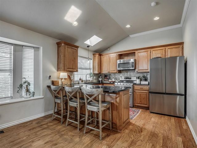 209 Olde Brook Court, Norman, OK 73072