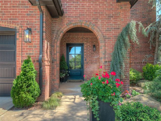 209 Olde Brook Court, Norman, OK 73072