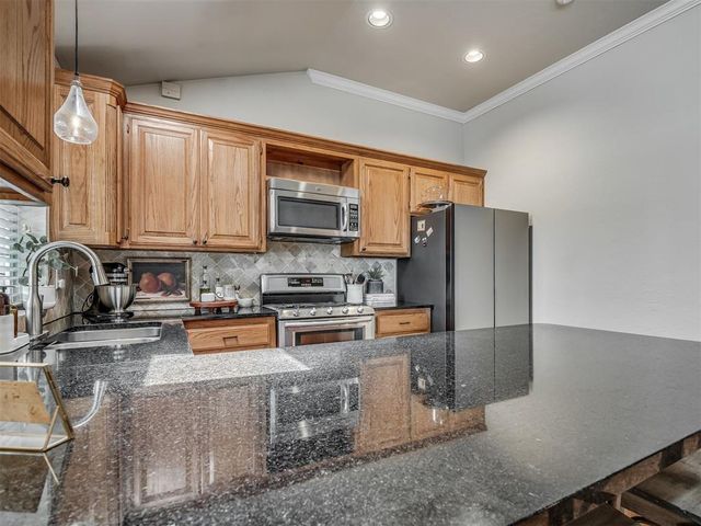 209 Olde Brook Court, Norman, OK 73072