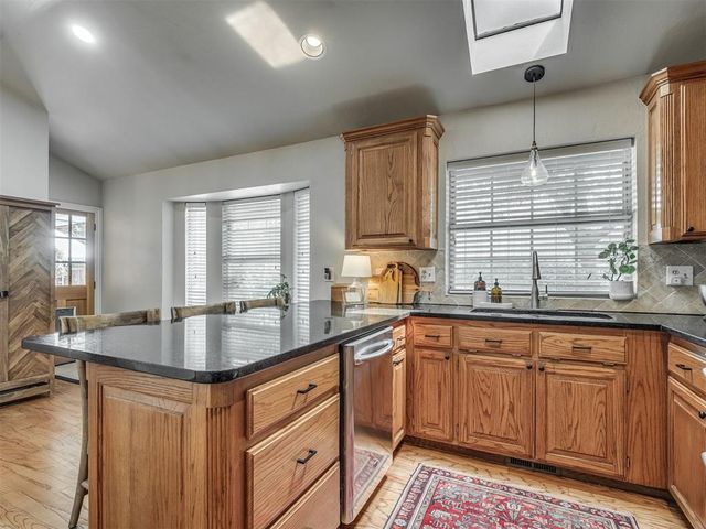 209 Olde Brook Court, Norman, OK 73072