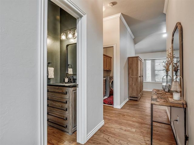 209 Olde Brook Court, Norman, OK 73072
