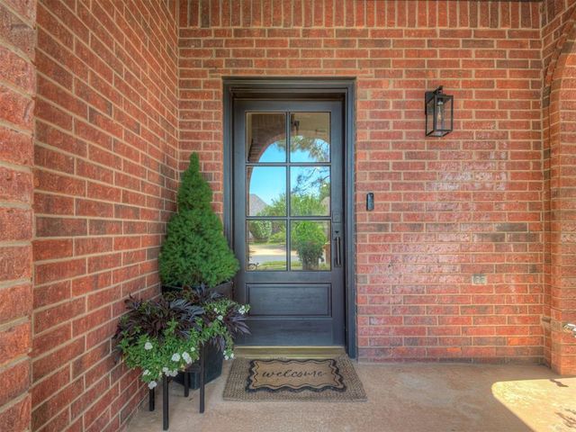 209 Olde Brook Court, Norman, OK 73072