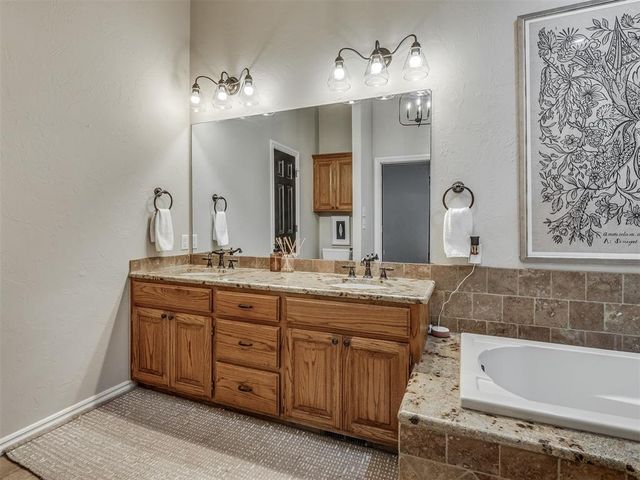 209 Olde Brook Court, Norman, OK 73072