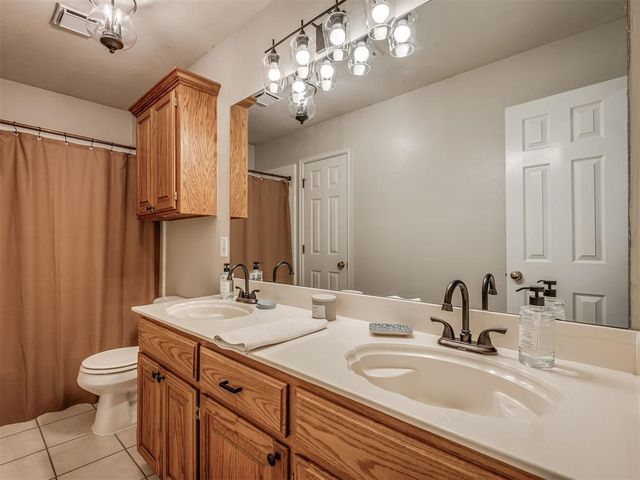 209 Olde Brook Court, Norman, OK 73072