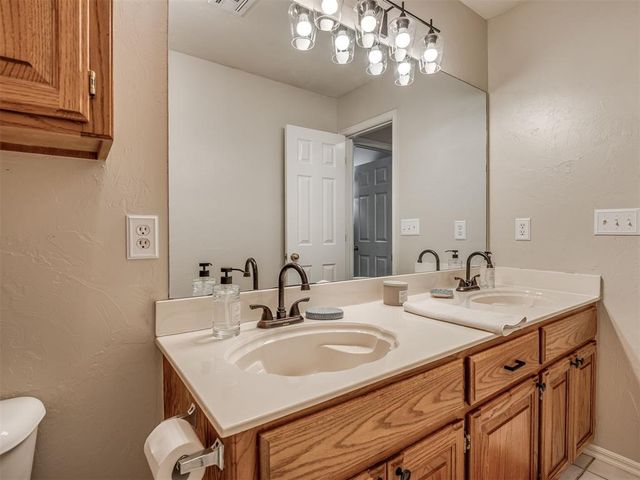 209 Olde Brook Court, Norman, OK 73072