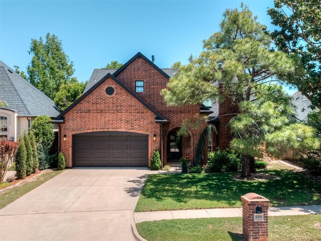 209 Olde Brook Court, Norman, OK 73072