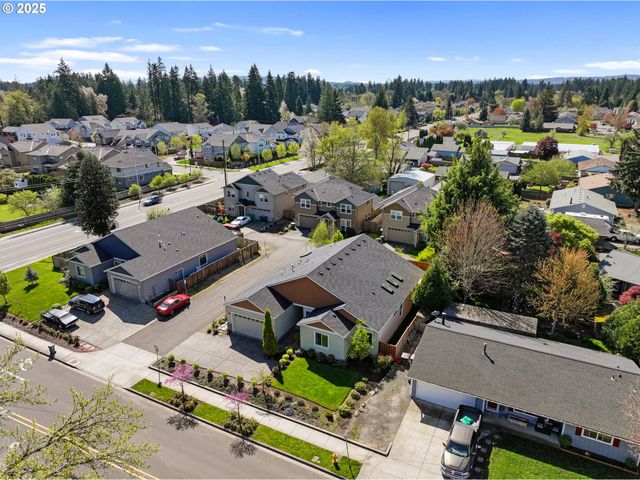 4346 Se CEDAR St, Hillsboro, OR 97123